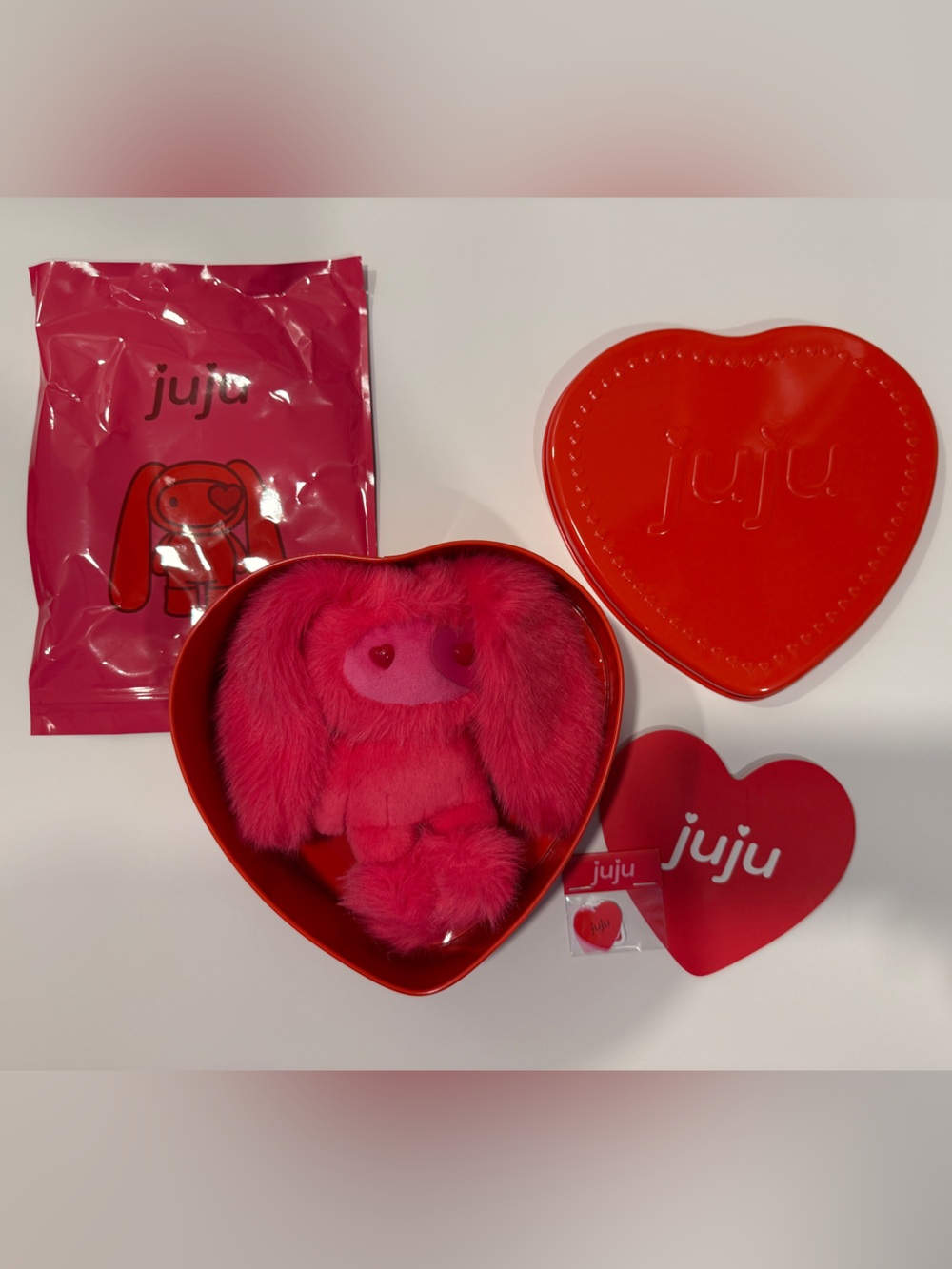 CJ HENDRY Valentines Day Juju Ziggy